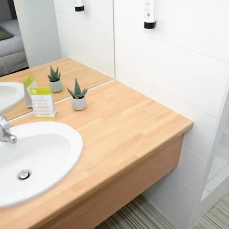 Hotel Etc...hôtel - Hyper Centre 2*